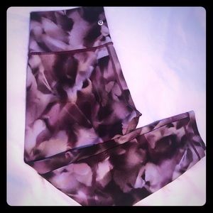 Lululemon 7/8 Length Luxtreme Wunder Under